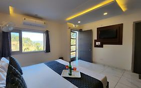 Pine Valley Resort Kasauli
