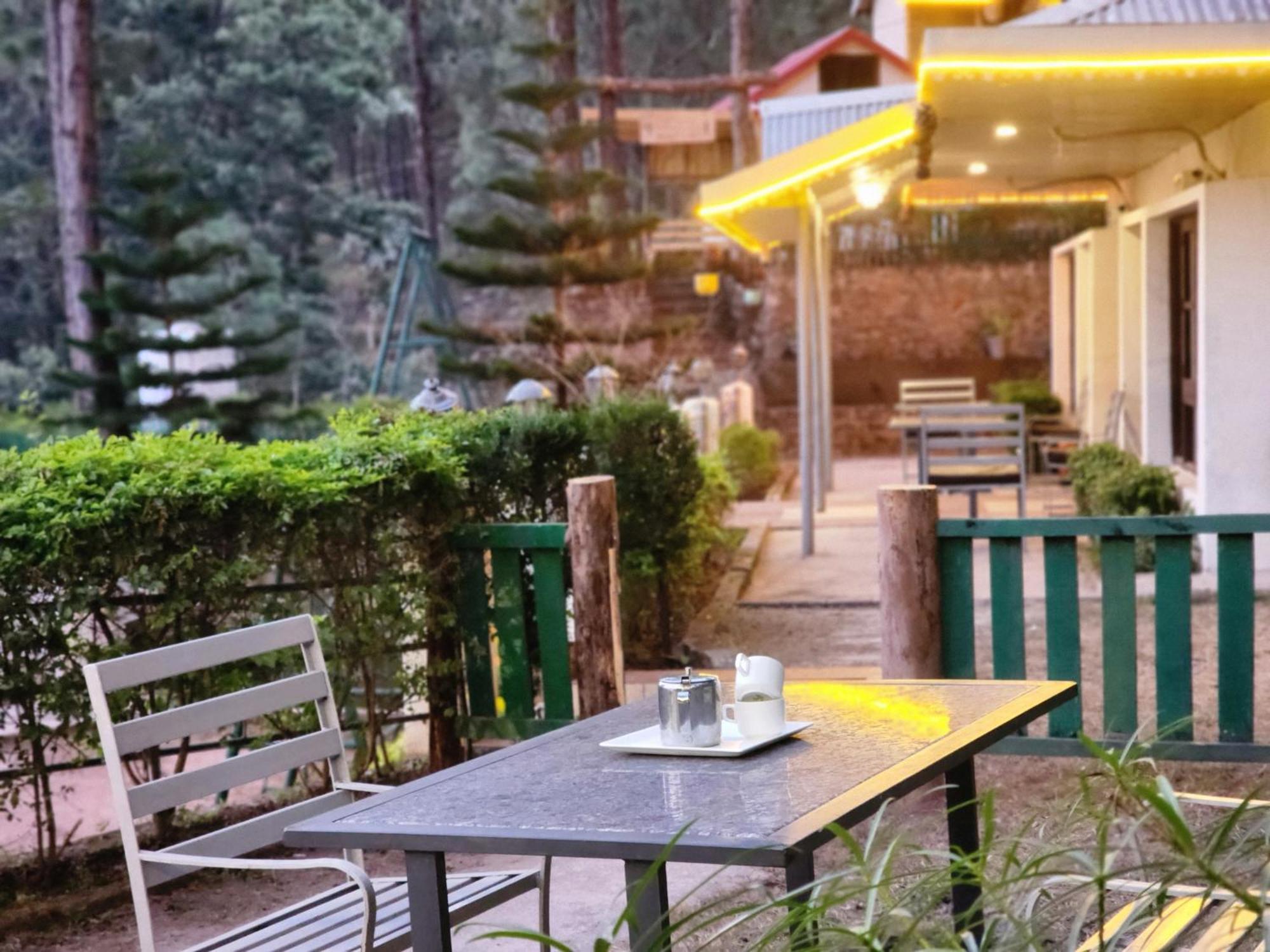 Pine Valley Resort Kasauli Exterior photo