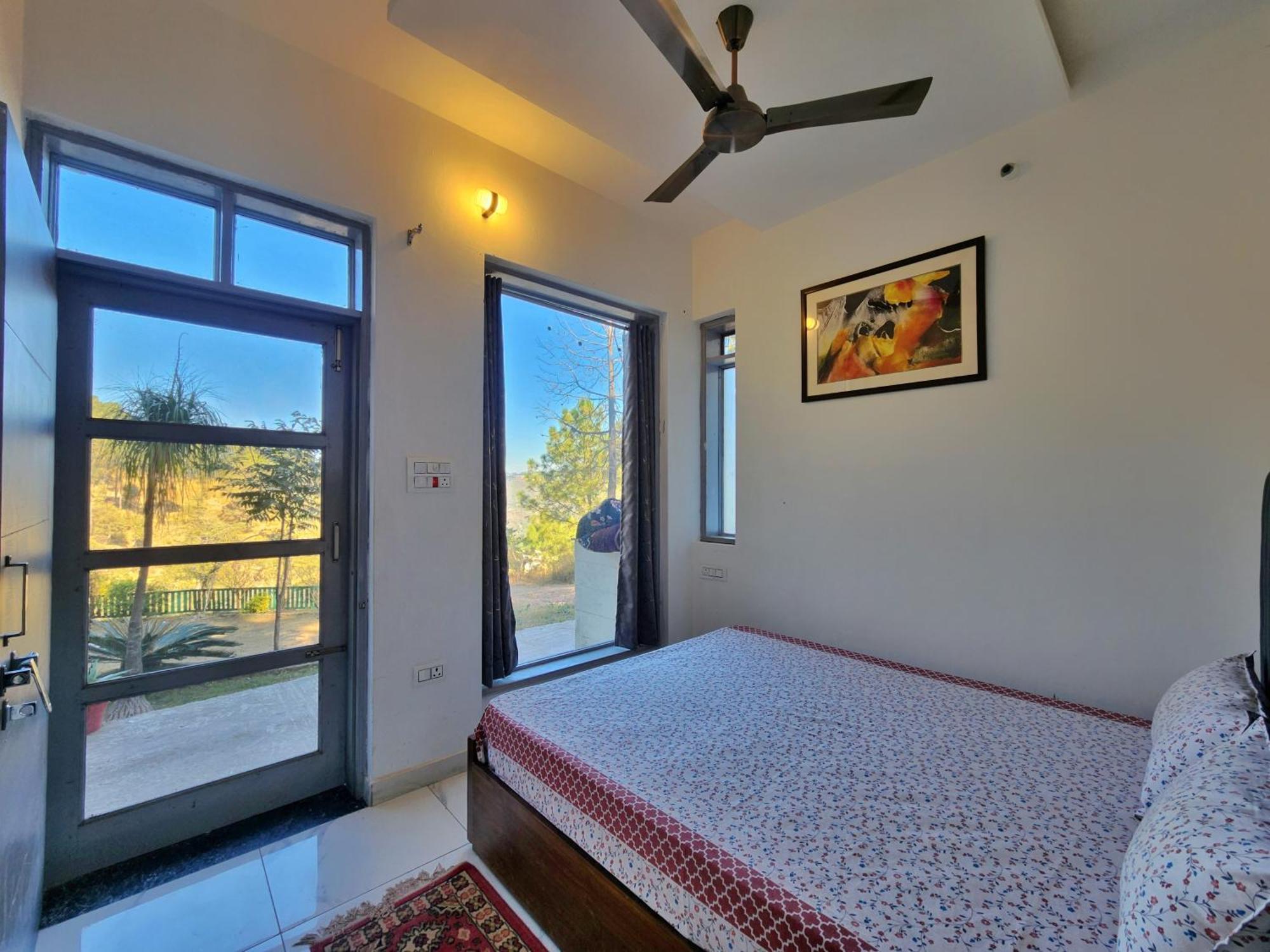 Pine Valley Resort Kasauli Exterior photo