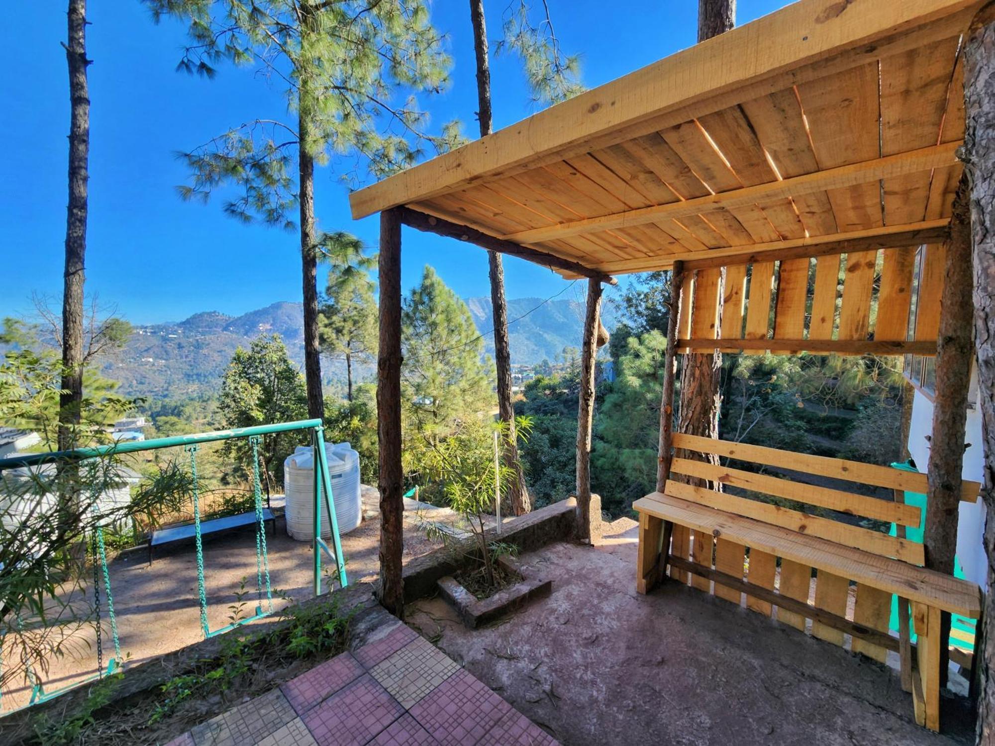 Pine Valley Resort Kasauli Exterior photo